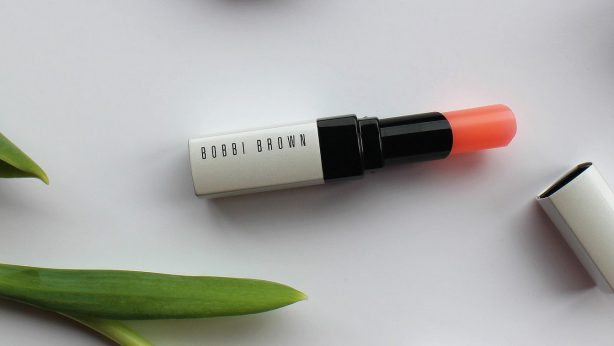 How to illuminate your face? Only with Bobbi Brown Extra Glow Skincare set